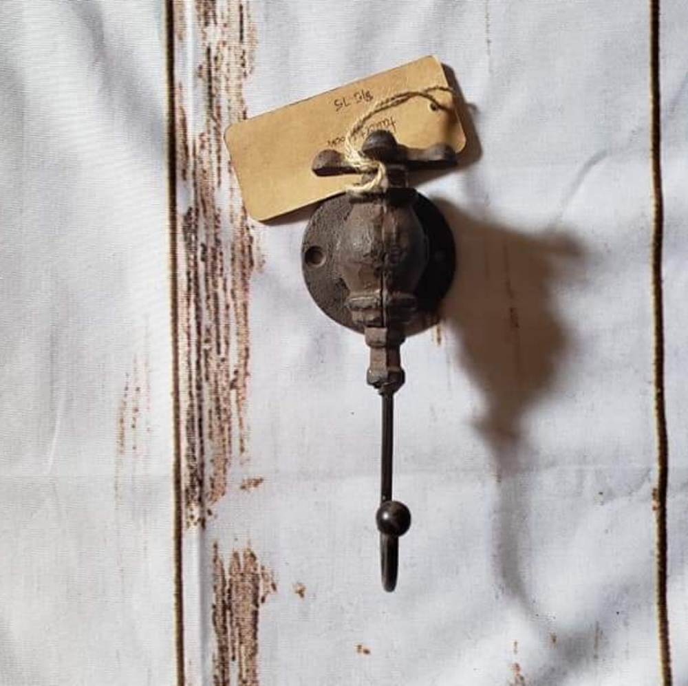 Faucet hook